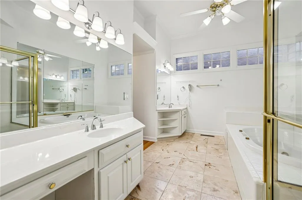 500 Cameron Manor Way, Sandy Springs, Georgia 30328, 4 Bedrooms Bedrooms, ,4 BathroomsBathrooms,Residential,For Sale,500 Cameron Manor Way,7657684