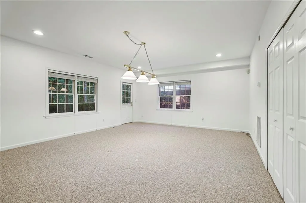 500 Cameron Manor Way, Sandy Springs, Georgia 30328, 4 Bedrooms Bedrooms, ,4 BathroomsBathrooms,Residential,For Sale,500 Cameron Manor Way,7657684