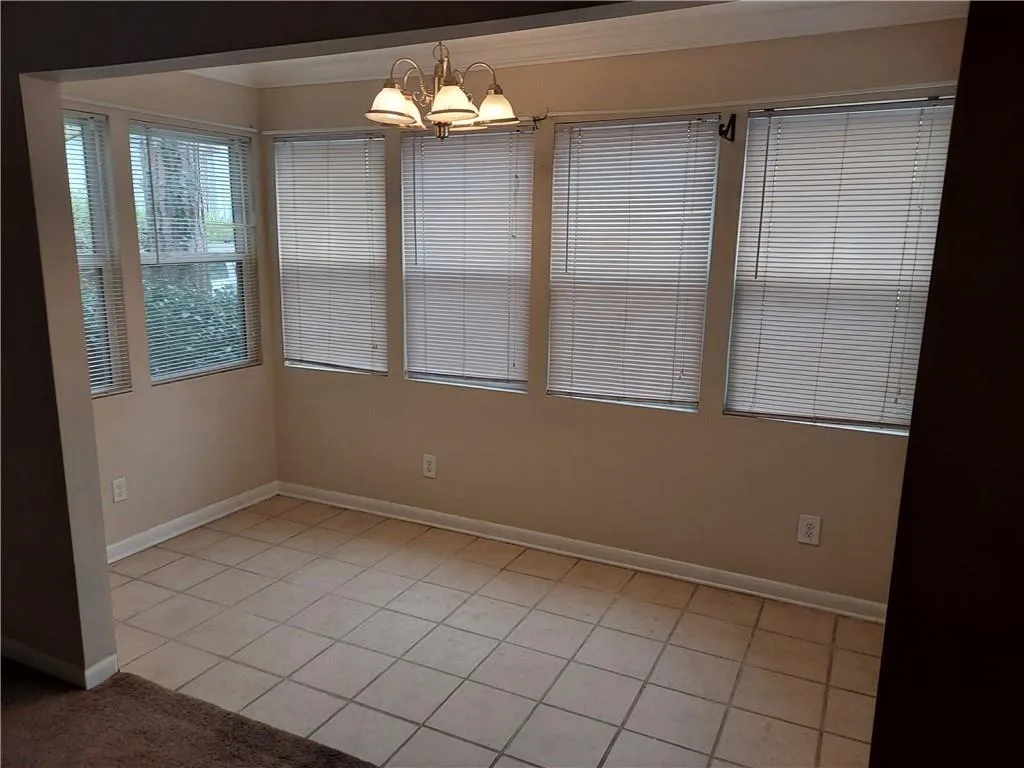 5143 Roswell Road Unit 6/43, Sandy Springs, Georgia 30342, 2 Bedrooms Bedrooms, ,1 BathroomBathrooms,Residential,Sold,5143 Roswell Road Unit 6/43,7005040