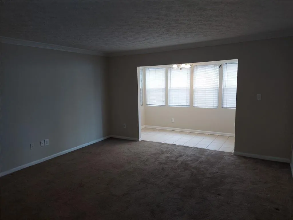 5143 Roswell Road Unit 6/43, Sandy Springs, Georgia 30342, 2 Bedrooms Bedrooms, ,1 BathroomBathrooms,Residential,Sold,5143 Roswell Road Unit 6/43,7005040