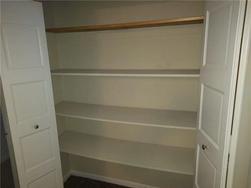 5143 Roswell Road Unit 6/43, Sandy Springs, Georgia 30342, 2 Bedrooms Bedrooms, ,1 BathroomBathrooms,Residential,Sold,5143 Roswell Road Unit 6/43,7005040