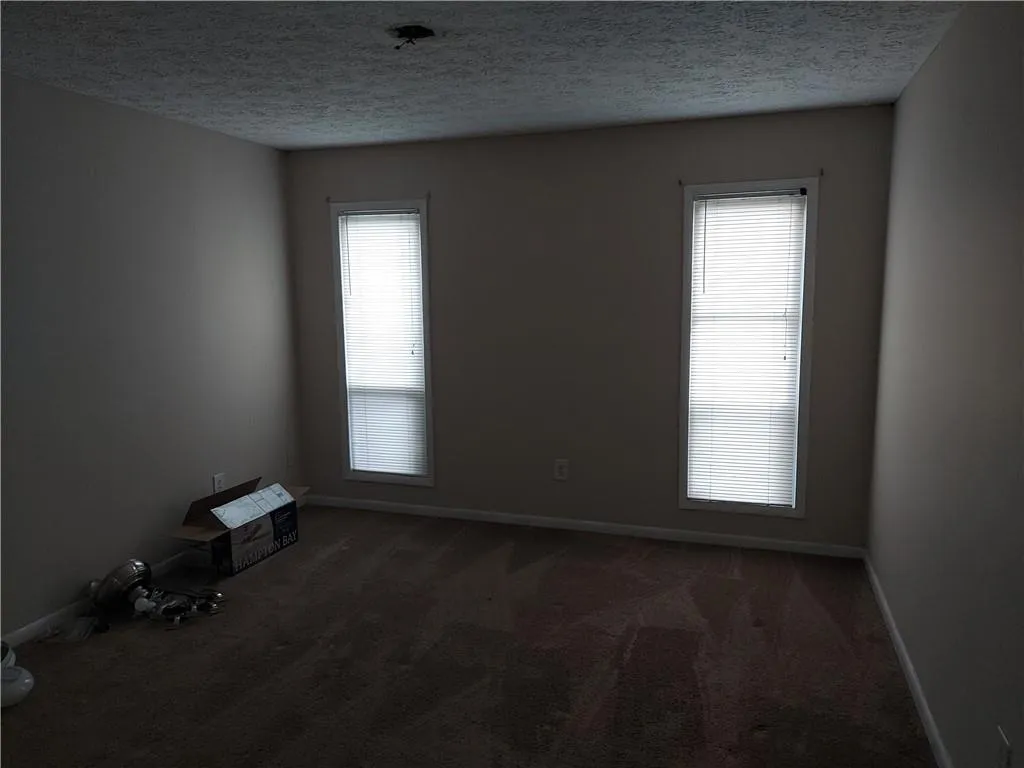 5143 Roswell Road Unit 6/43, Sandy Springs, Georgia 30342, 2 Bedrooms Bedrooms, ,1 BathroomBathrooms,Residential,Sold,5143 Roswell Road Unit 6/43,7005040