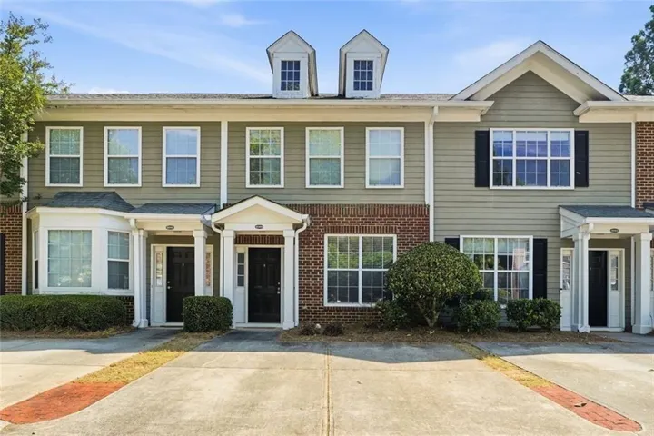 2086 Del Lago Circle, Kennesaw, Georgia 30152
