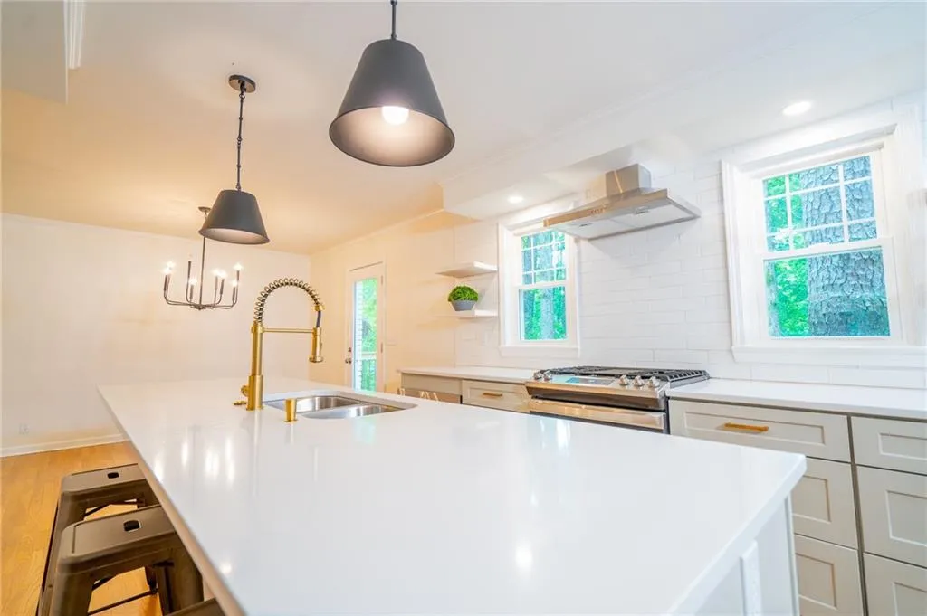 220 N Mill Road, Atlanta, Georgia 30328, 4 Bedrooms Bedrooms, ,2 BathroomsBathrooms,Residential,Sold,220 N Mill Road,6790569