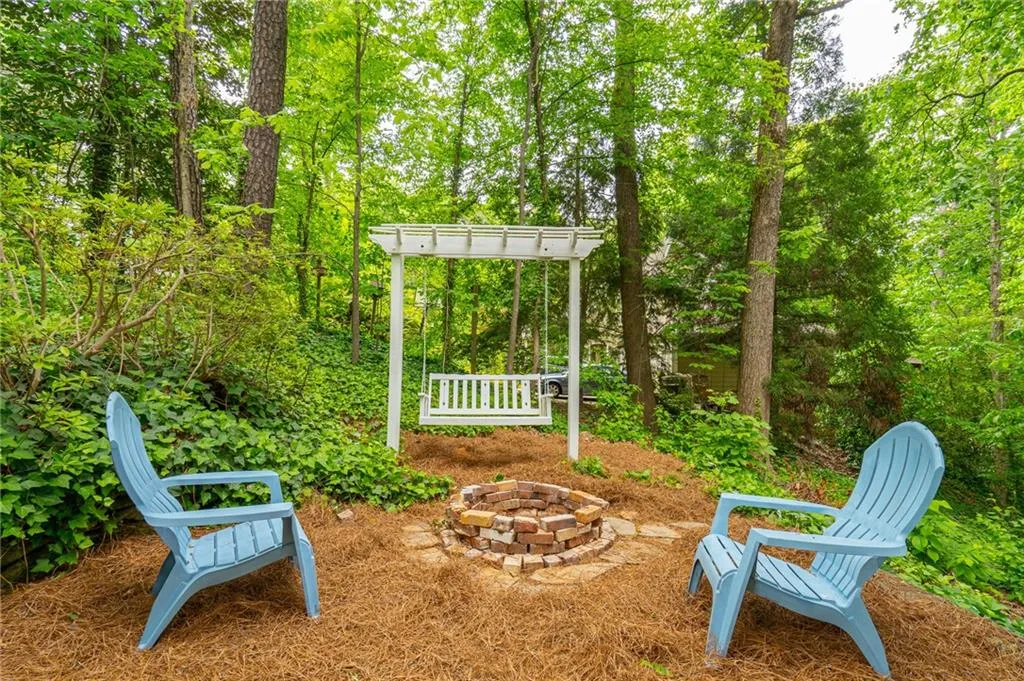 220 N Mill Road, Atlanta, Georgia 30328, 4 Bedrooms Bedrooms, ,2 BathroomsBathrooms,Residential,Sold,220 N Mill Road,6790569