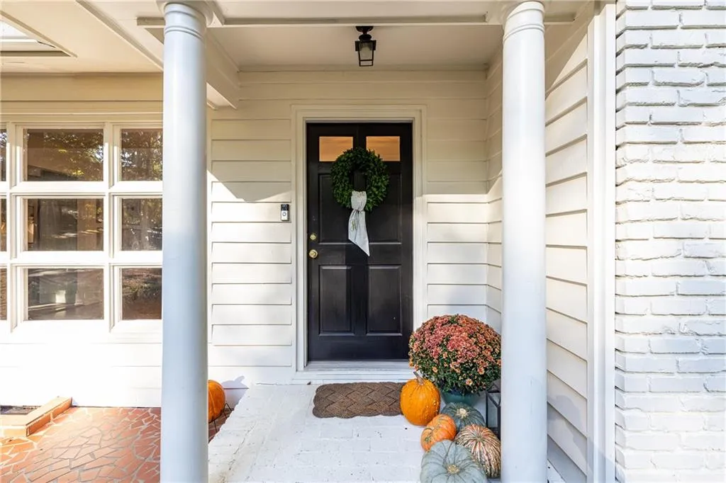 5614 Colton Drive, Sandy Springs, Georgia 30342, 3 Bedrooms Bedrooms, 0 ,2 BathroomsBathrooms,Residential,For Sale,5614 Colton Drive,7854376