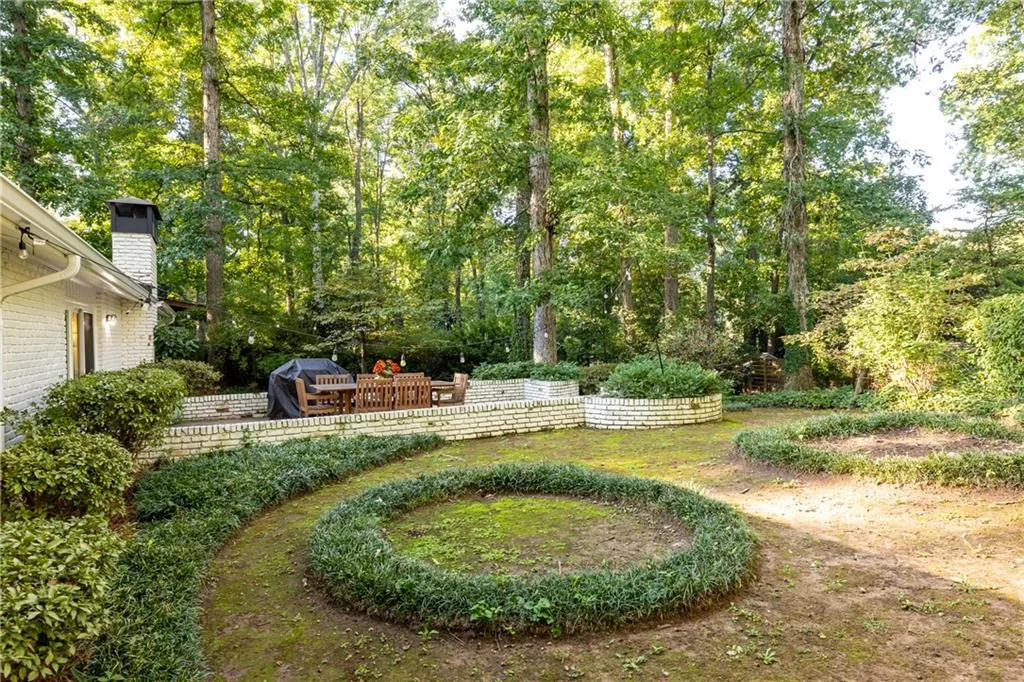 5614 Colton Drive, Sandy Springs, Georgia 30342, 3 Bedrooms Bedrooms, 0 ,2 BathroomsBathrooms,Residential,For Sale,5614 Colton Drive,7854376