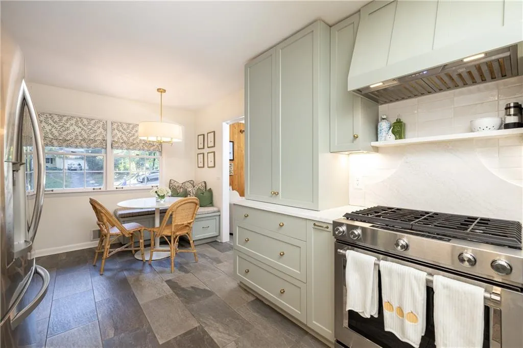 5614 Colton Drive, Sandy Springs, Georgia 30342, 3 Bedrooms Bedrooms, 0 ,2 BathroomsBathrooms,Residential,For Sale,5614 Colton Drive,7854376