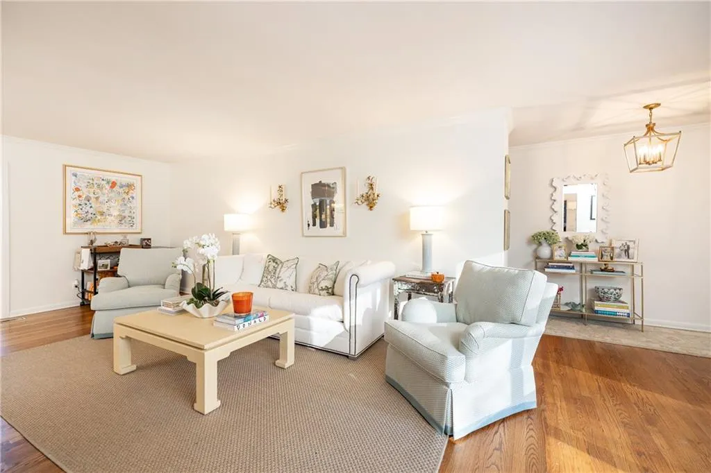 5614 Colton Drive, Sandy Springs, Georgia 30342, 3 Bedrooms Bedrooms, 0 ,2 BathroomsBathrooms,Residential,For Sale,5614 Colton Drive,7854376