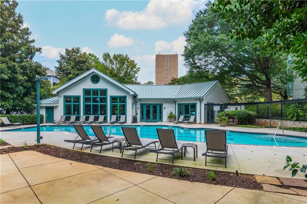 2870 Pharr Court South Nw Unit 2007, Atlanta, Georgia 30305, 1 Bedroom Bedrooms, ,1 BathroomBathrooms,Residential,For Sale,2870 Pharr Court South Nw Unit 2007,7670659