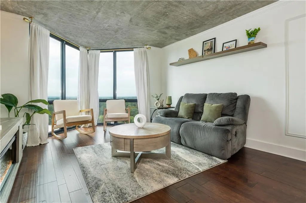 2870 Pharr Court South Nw Unit 2007, Atlanta, Georgia 30305, 1 Bedroom Bedrooms, ,1 BathroomBathrooms,Residential,For Sale,2870 Pharr Court South Nw Unit 2007,7670659