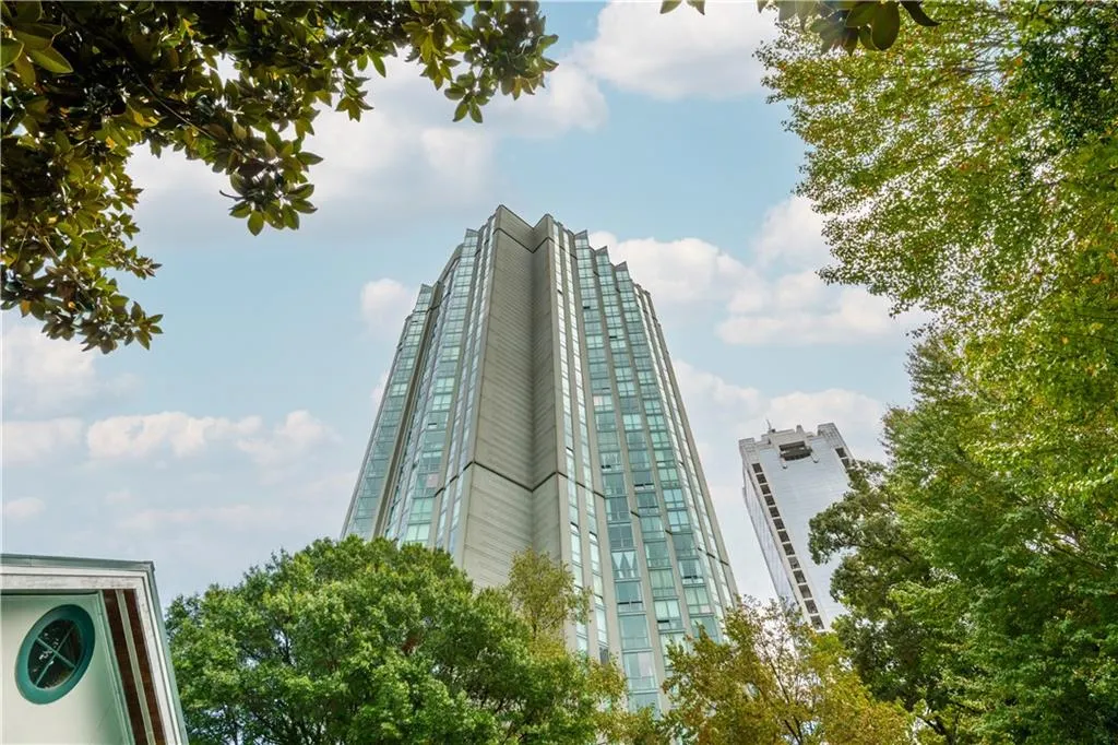 2870 Pharr Court South Nw Unit 2007, Atlanta, Georgia 30305, 1 Bedroom Bedrooms, ,1 BathroomBathrooms,Residential,For Sale,2870 Pharr Court South Nw Unit 2007,7670659