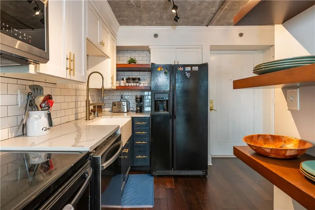 2870 Pharr Court South Nw Unit 2007, Atlanta, Georgia 30305, 1 Bedroom Bedrooms, ,1 BathroomBathrooms,Residential,For Sale,2870 Pharr Court South Nw Unit 2007,7670659