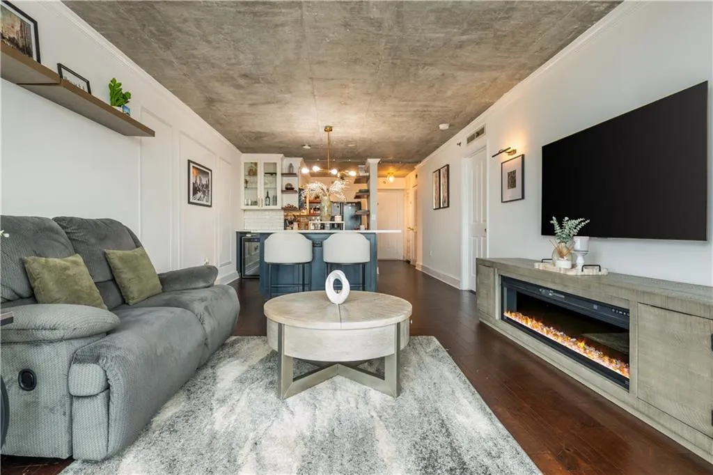 2870 Pharr Court South Nw Unit 2007, Atlanta, Georgia 30305, 1 Bedroom Bedrooms, ,1 BathroomBathrooms,Residential,For Sale,2870 Pharr Court South Nw Unit 2007,7670659