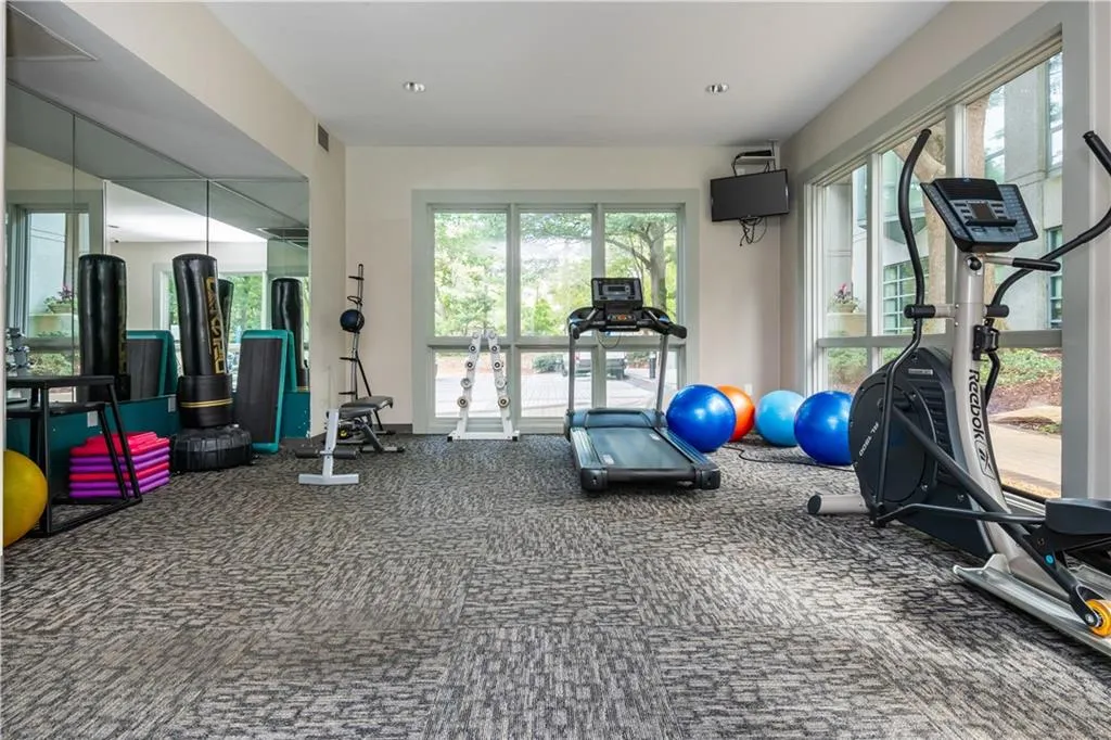 2870 Pharr Court South Nw Unit 2007, Atlanta, Georgia 30305, 1 Bedroom Bedrooms, ,1 BathroomBathrooms,Residential,For Sale,2870 Pharr Court South Nw Unit 2007,7670659