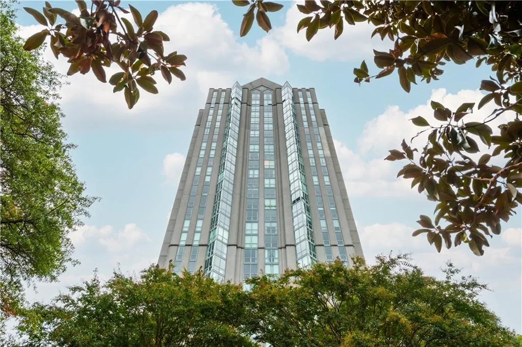 2870 Pharr Court South Nw Unit 2007, Atlanta, Georgia 30305, 1 Bedroom Bedrooms, ,1 BathroomBathrooms,Residential,For Sale,2870 Pharr Court South Nw Unit 2007,7670659