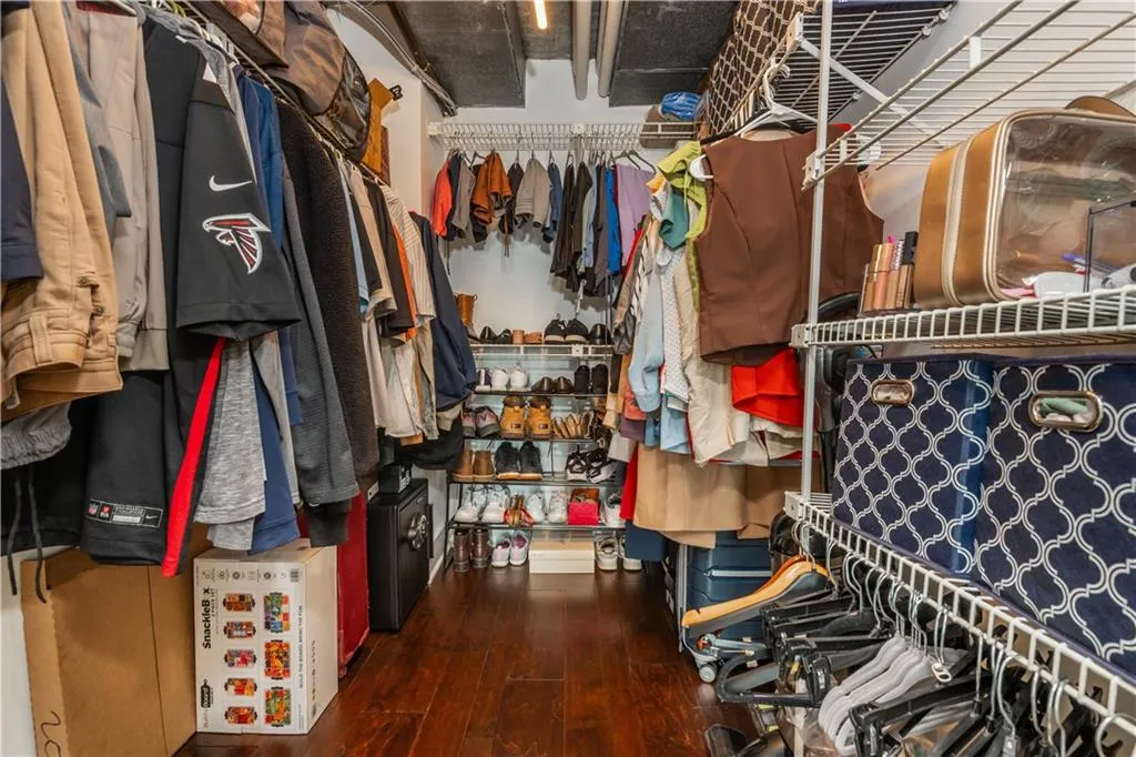 2870 Pharr Court South Nw Unit 2007, Atlanta, Georgia 30305, 1 Bedroom Bedrooms, ,1 BathroomBathrooms,Residential,For Sale,2870 Pharr Court South Nw Unit 2007,7670659