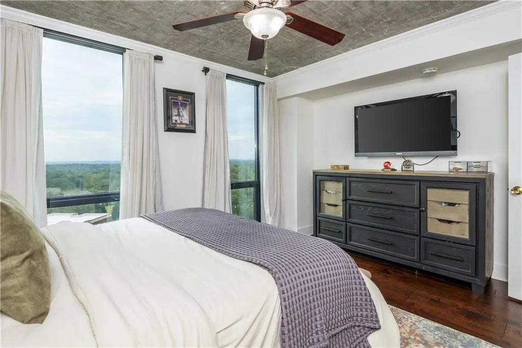 2870 Pharr Court South Nw Unit 2007, Atlanta, Georgia 30305, 1 Bedroom Bedrooms, ,1 BathroomBathrooms,Residential,For Sale,2870 Pharr Court South Nw Unit 2007,7670659