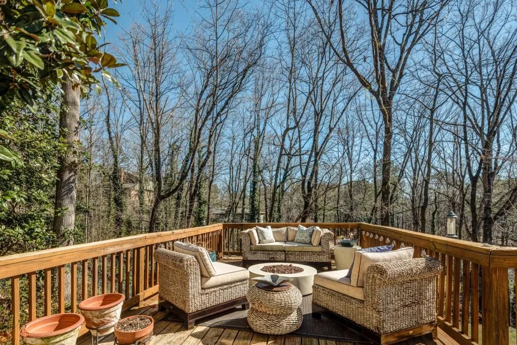 7105 Brandon Mill Road, Sandy Springs, Georgia 30328, 4 Bedrooms Bedrooms, ,2 BathroomsBathrooms,Residential,Sold,7105 Brandon Mill Road,5957183
