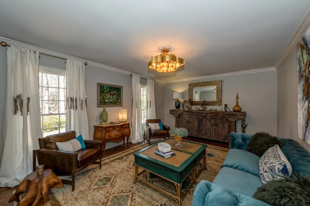 7105 Brandon Mill Road, Sandy Springs, Georgia 30328, 4 Bedrooms Bedrooms, ,2 BathroomsBathrooms,Residential,Sold,7105 Brandon Mill Road,5957183