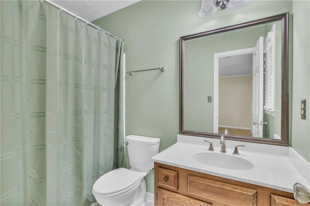 7906 Briar Villa Place, Atlanta, Georgia 30350, 2 Bedrooms Bedrooms, ,2 BathroomsBathrooms,Residential,Sold,7906 Briar Villa Place,7394633