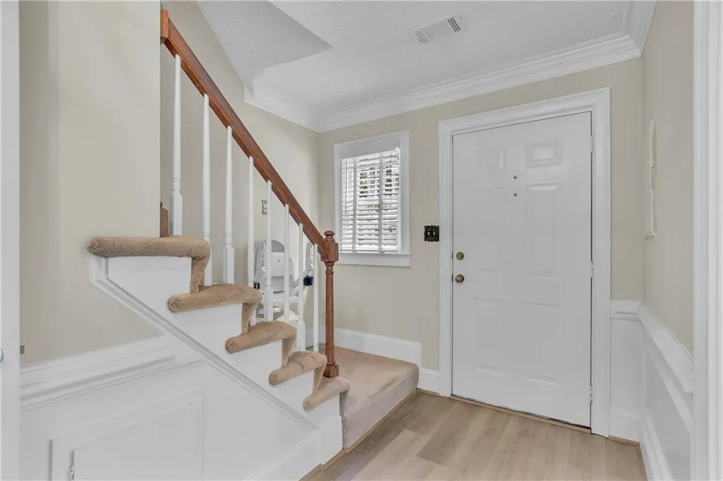 7906 Briar Villa Place, Atlanta, Georgia 30350, 2 Bedrooms Bedrooms, ,2 BathroomsBathrooms,Residential,Sold,7906 Briar Villa Place,7394633