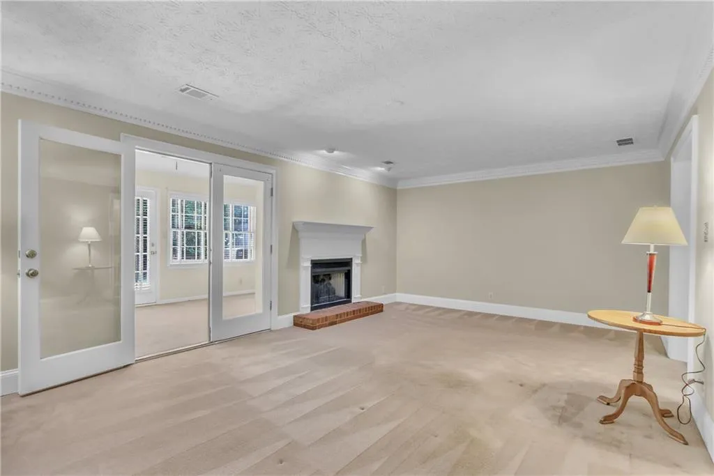 7906 Briar Villa Place, Atlanta, Georgia 30350, 2 Bedrooms Bedrooms, ,2 BathroomsBathrooms,Residential,Sold,7906 Briar Villa Place,7394633