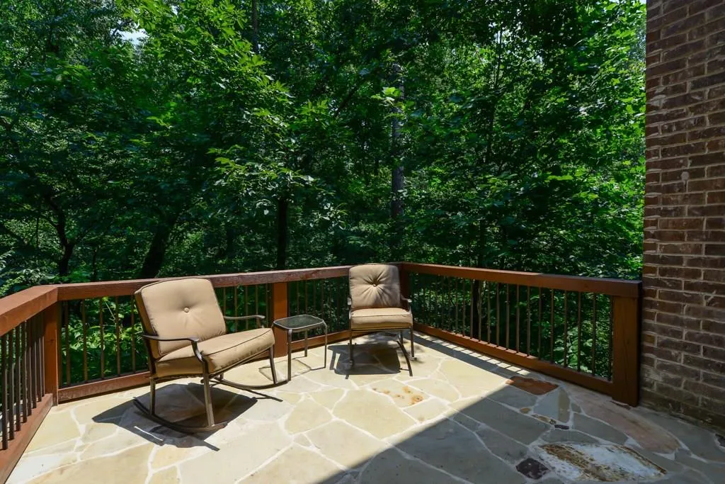 50 High Top Circle, Sandy Springs, Georgia 30328, 5 Bedrooms Bedrooms, ,4 BathroomsBathrooms,Residential,Sold,50 High Top Circle,5885813