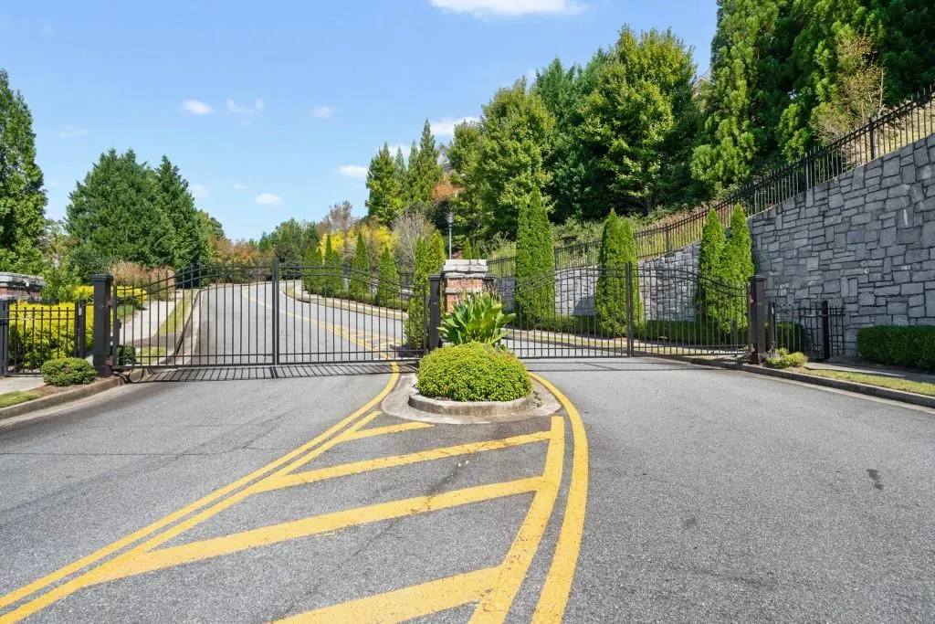 7265 Glisten Avenue Unit 136, Atlanta, Georgia 30328, 2 Bedrooms Bedrooms, ,2 BathroomsBathrooms,Residential,Sold,7265 Glisten Avenue Unit 136,6951725