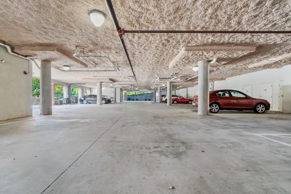 7265 Glisten Avenue Unit 136, Atlanta, Georgia 30328, 2 Bedrooms Bedrooms, ,2 BathroomsBathrooms,Residential,Sold,7265 Glisten Avenue Unit 136,6951725