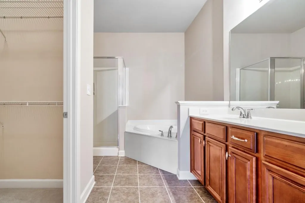 7265 Glisten Avenue Unit 136, Atlanta, Georgia 30328, 2 Bedrooms Bedrooms, ,2 BathroomsBathrooms,Residential,Sold,7265 Glisten Avenue Unit 136,6951725