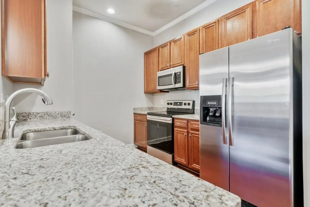 7265 Glisten Avenue Unit 136, Atlanta, Georgia 30328, 2 Bedrooms Bedrooms, ,2 BathroomsBathrooms,Residential,Sold,7265 Glisten Avenue Unit 136,6951725
