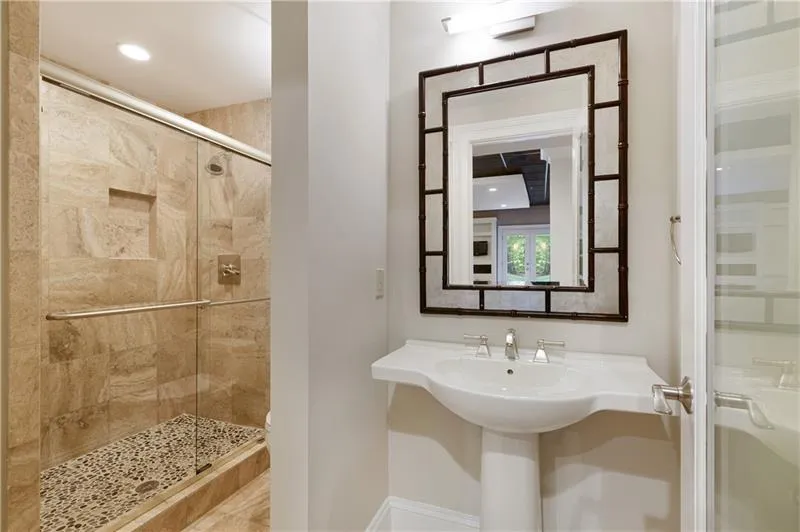 705 River Gate Drive, Sandy Springs, Georgia 30350, 6 Bedrooms Bedrooms, ,4 BathroomsBathrooms,Residential,Sold,705 River Gate Drive,6748655