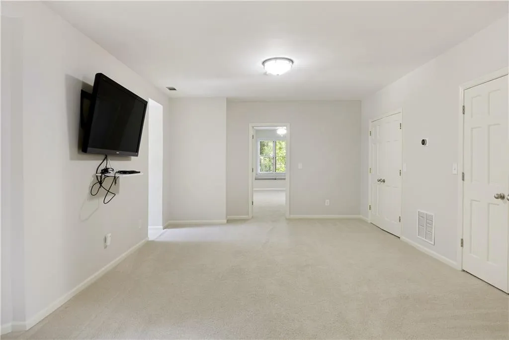 705 River Gate Drive, Sandy Springs, Georgia 30350, 6 Bedrooms Bedrooms, ,4 BathroomsBathrooms,Residential,Sold,705 River Gate Drive,6748655