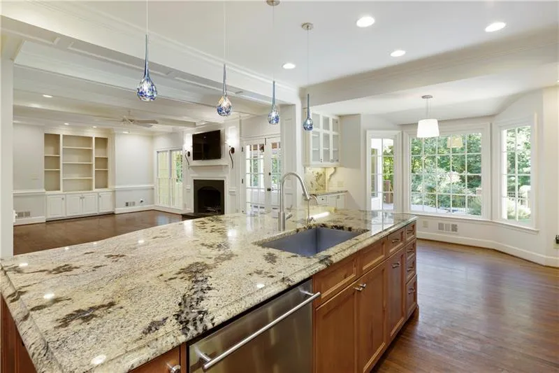 705 River Gate Drive, Sandy Springs, Georgia 30350, 6 Bedrooms Bedrooms, ,4 BathroomsBathrooms,Residential,Sold,705 River Gate Drive,6748655
