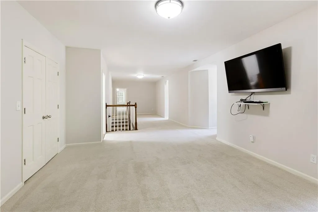 705 River Gate Drive, Sandy Springs, Georgia 30350, 6 Bedrooms Bedrooms, ,4 BathroomsBathrooms,Residential,Sold,705 River Gate Drive,6748655