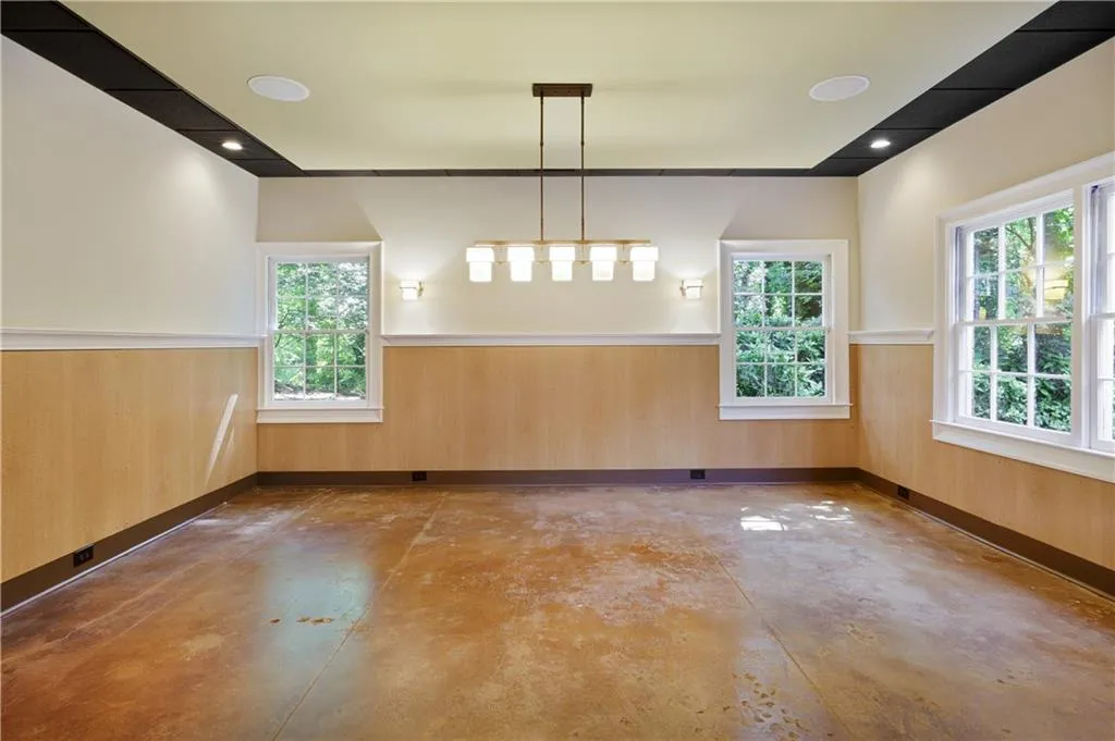 705 River Gate Drive, Sandy Springs, Georgia 30350, 6 Bedrooms Bedrooms, ,4 BathroomsBathrooms,Residential,Sold,705 River Gate Drive,6748655