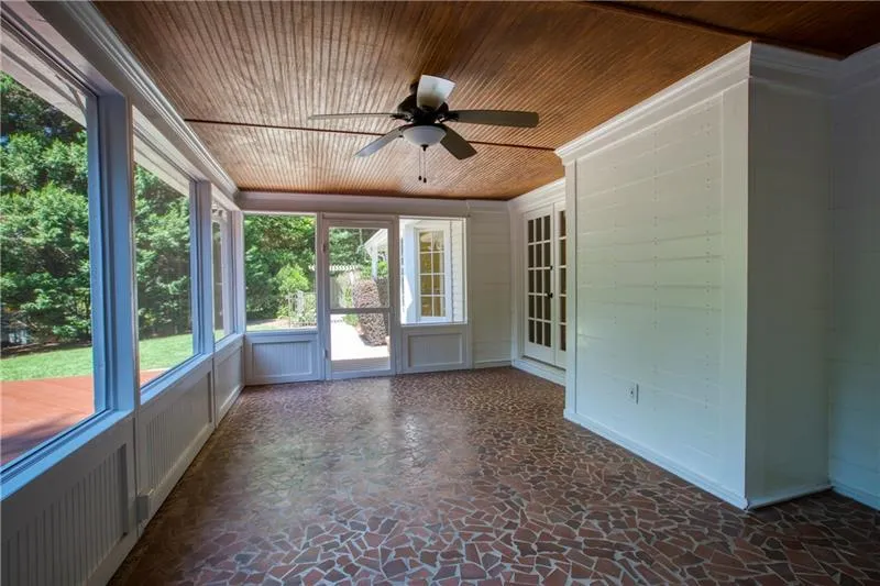 705 River Gate Drive, Sandy Springs, Georgia 30350, 6 Bedrooms Bedrooms, ,4 BathroomsBathrooms,Residential,Sold,705 River Gate Drive,6748655