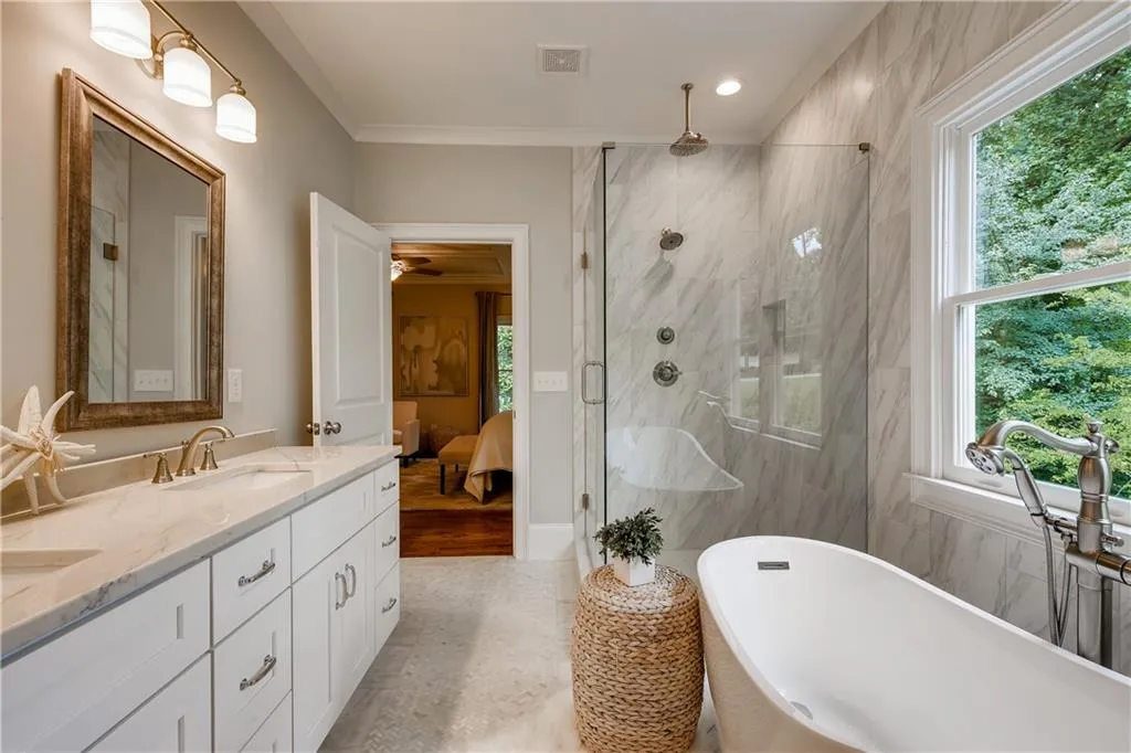 5860 Hilderbrand Drive, Sandy Springs, Georgia 30328, 5 Bedrooms Bedrooms, ,4 BathroomsBathrooms,Residential,Sold,5860 Hilderbrand Drive,6765536