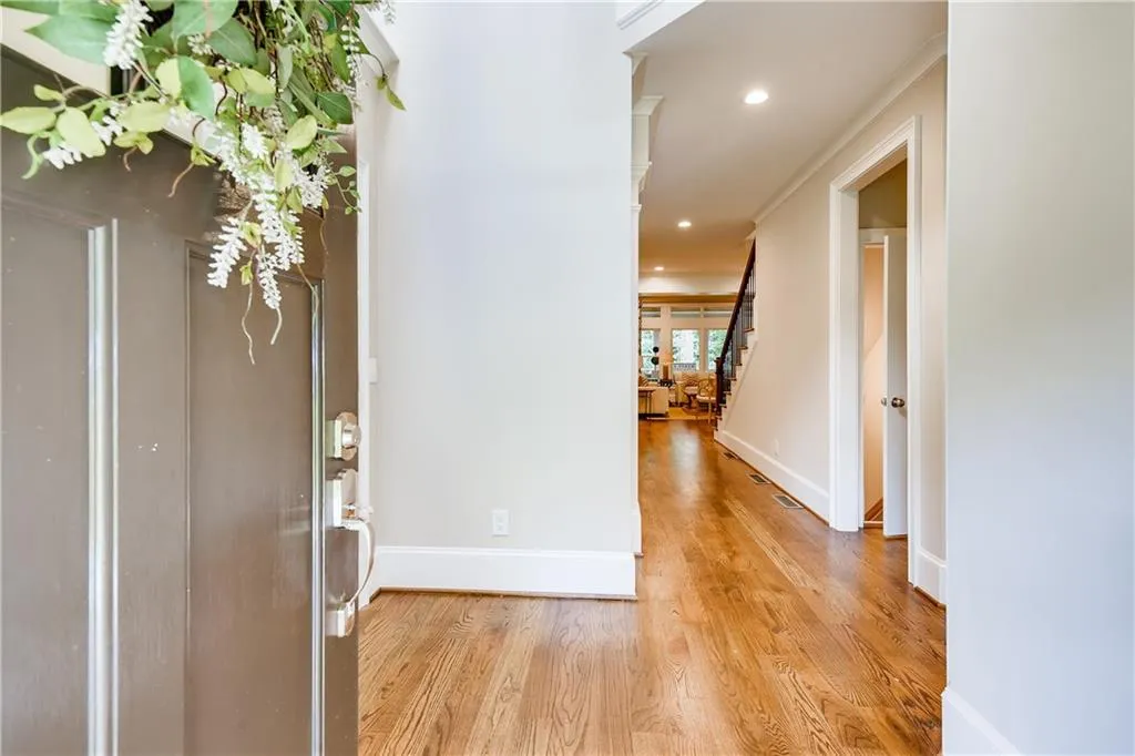 5860 Hilderbrand Drive, Sandy Springs, Georgia 30328, 5 Bedrooms Bedrooms, ,4 BathroomsBathrooms,Residential,Sold,5860 Hilderbrand Drive,6765536