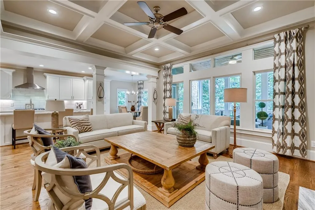 5860 Hilderbrand Drive, Sandy Springs, Georgia 30328, 5 Bedrooms Bedrooms, ,4 BathroomsBathrooms,Residential,Sold,5860 Hilderbrand Drive,6765536