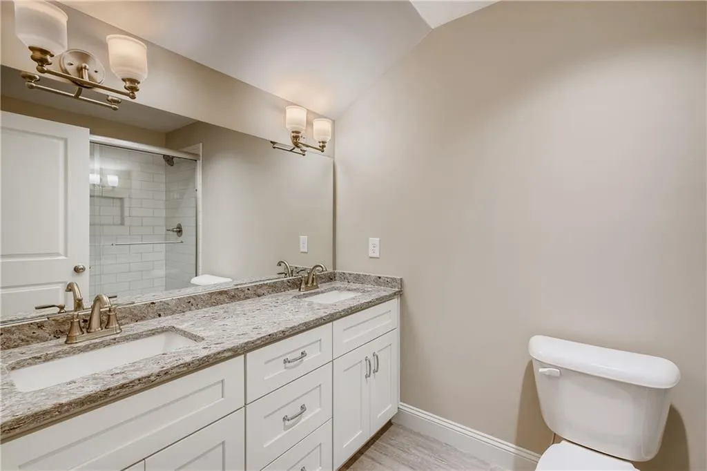 5860 Hilderbrand Drive, Sandy Springs, Georgia 30328, 5 Bedrooms Bedrooms, ,4 BathroomsBathrooms,Residential,Sold,5860 Hilderbrand Drive,6765536