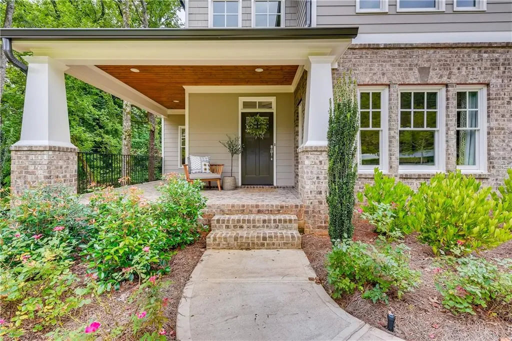 5860 Hilderbrand Drive, Sandy Springs, Georgia 30328, 5 Bedrooms Bedrooms, ,4 BathroomsBathrooms,Residential,Sold,5860 Hilderbrand Drive,6765536