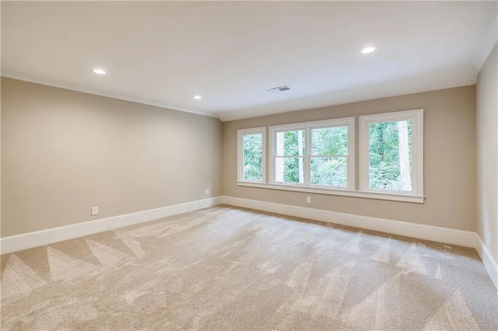 5860 Hilderbrand Drive, Sandy Springs, Georgia 30328, 5 Bedrooms Bedrooms, ,4 BathroomsBathrooms,Residential,Sold,5860 Hilderbrand Drive,6765536
