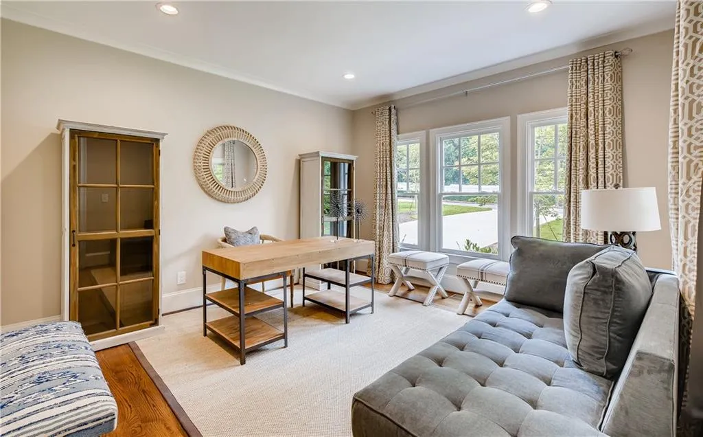 5860 Hilderbrand Drive, Sandy Springs, Georgia 30328, 5 Bedrooms Bedrooms, ,4 BathroomsBathrooms,Residential,Sold,5860 Hilderbrand Drive,6765536