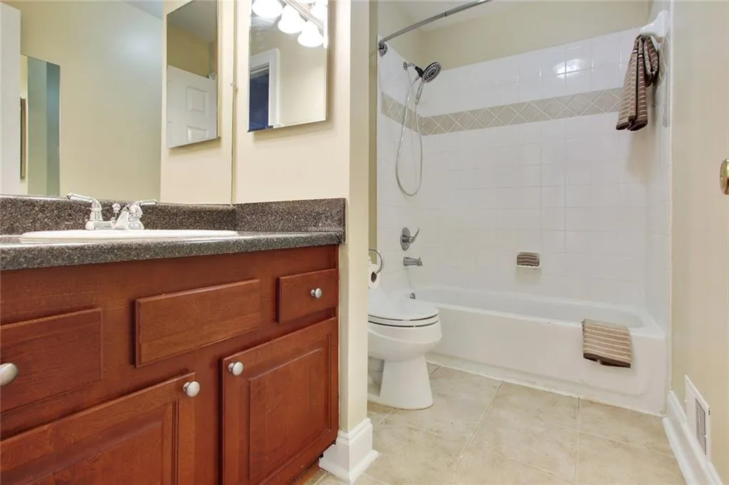 204 Masons Creek Circle, Atlanta, Georgia 30350, 2 Bedrooms Bedrooms, ,2 BathroomsBathrooms,Residential,Sold,204 Masons Creek Circle,5608282