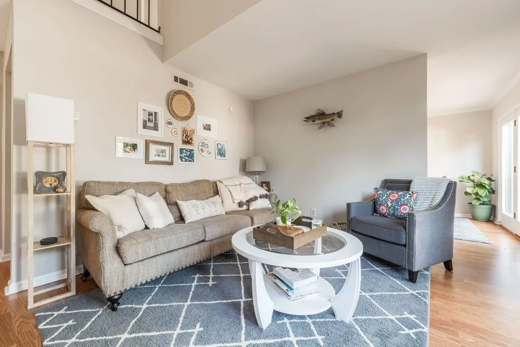 5400 Roswell Road Unit A-3, Atlanta, Georgia 30342, 2 Bedrooms Bedrooms, ,1 BathroomBathrooms,Residential,Sold,5400 Roswell Road Unit A-3,6538564