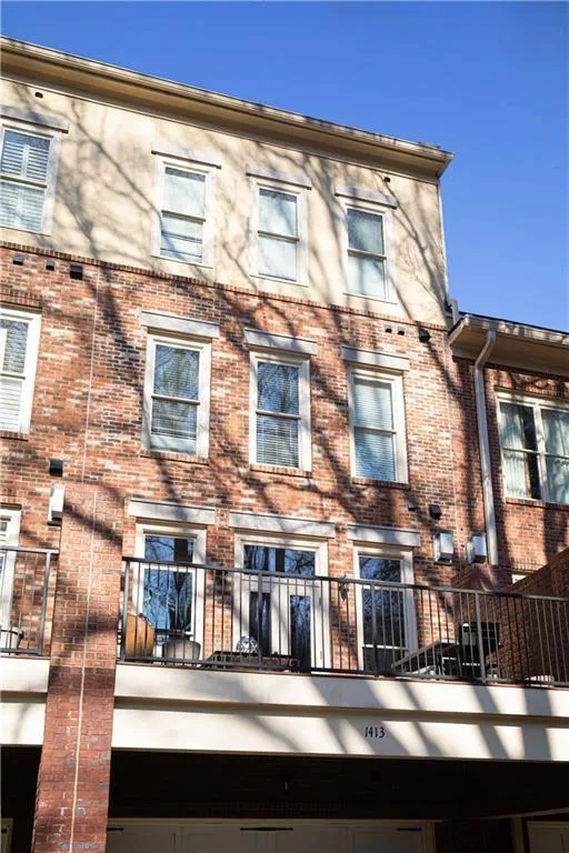 1413 River Vista Drive, Sandy Springs, Georgia 30339, 4 Bedrooms Bedrooms, ,4 BathroomsBathrooms,Residential,Sold,1413 River Vista Drive,6672282