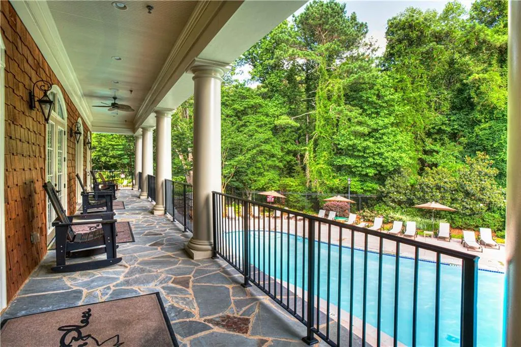 1413 River Vista Drive, Sandy Springs, Georgia 30339, 4 Bedrooms Bedrooms, ,4 BathroomsBathrooms,Residential,Sold,1413 River Vista Drive,6672282