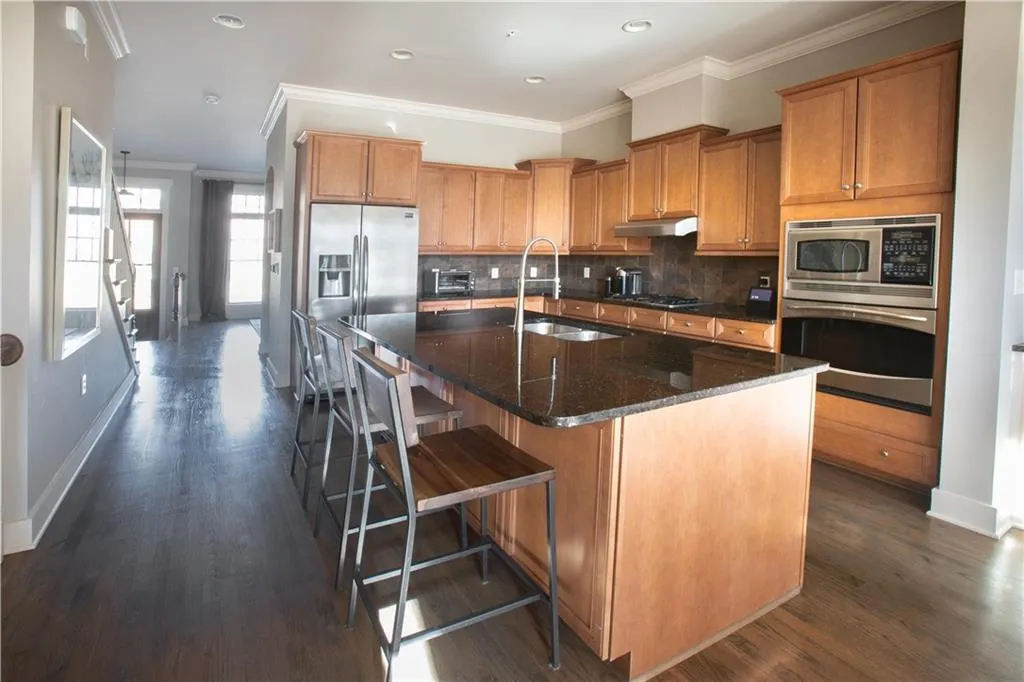 1413 River Vista Drive, Sandy Springs, Georgia 30339, 4 Bedrooms Bedrooms, ,4 BathroomsBathrooms,Residential,Sold,1413 River Vista Drive,6672282